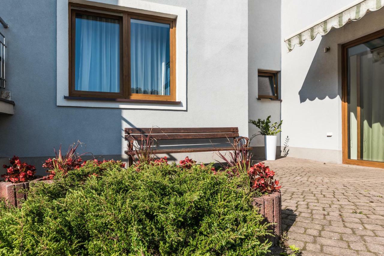 Gosciniec Witomino Bed & Breakfast Gdynia Exterior photo